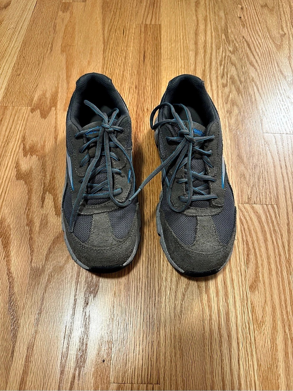 Reebok Ketia steel toed Cross Trainer Women's Athletic Shoes